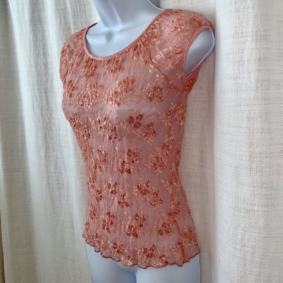 EUC- daytrip Sheer Lace Cap Sleeve Top! - Picture 2 of 4